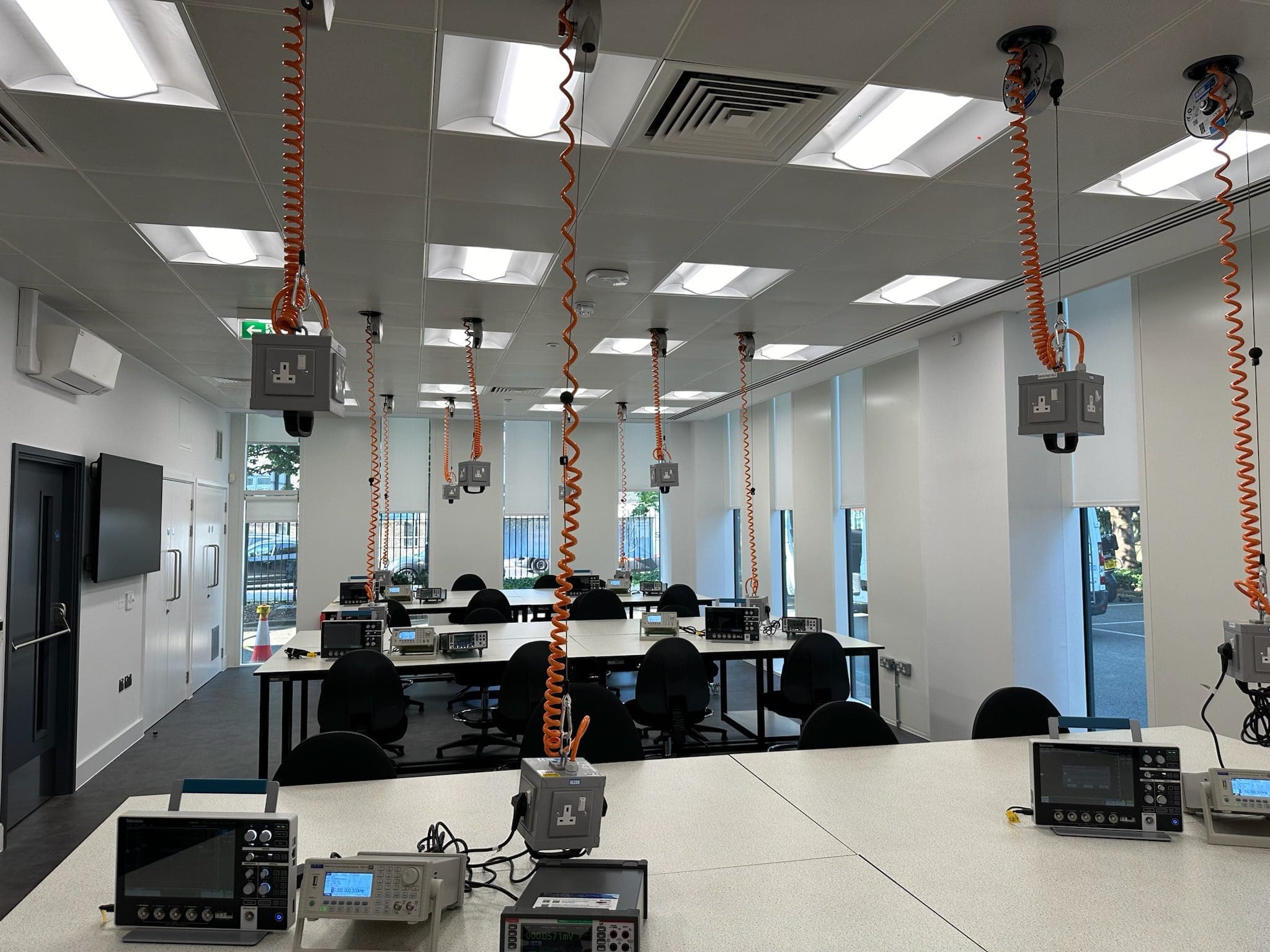 Kingston University, EEE Labs
